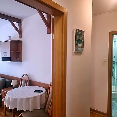 Dw Janosik Szálloda *